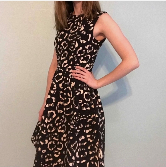 H&M Leopard Print Sleeveless Dress - Picture 2 of 10